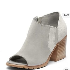 NEW NIB Sorel Women Nadia  Ankle Suede Peep Toe  Heels Boots shoes sz 9.5